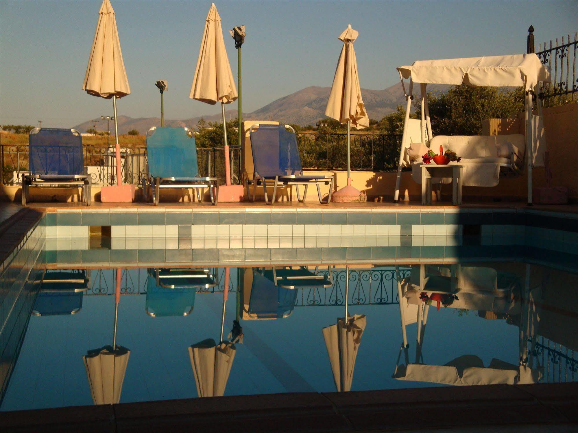 Maria Flora Apartments Creta Exterior foto