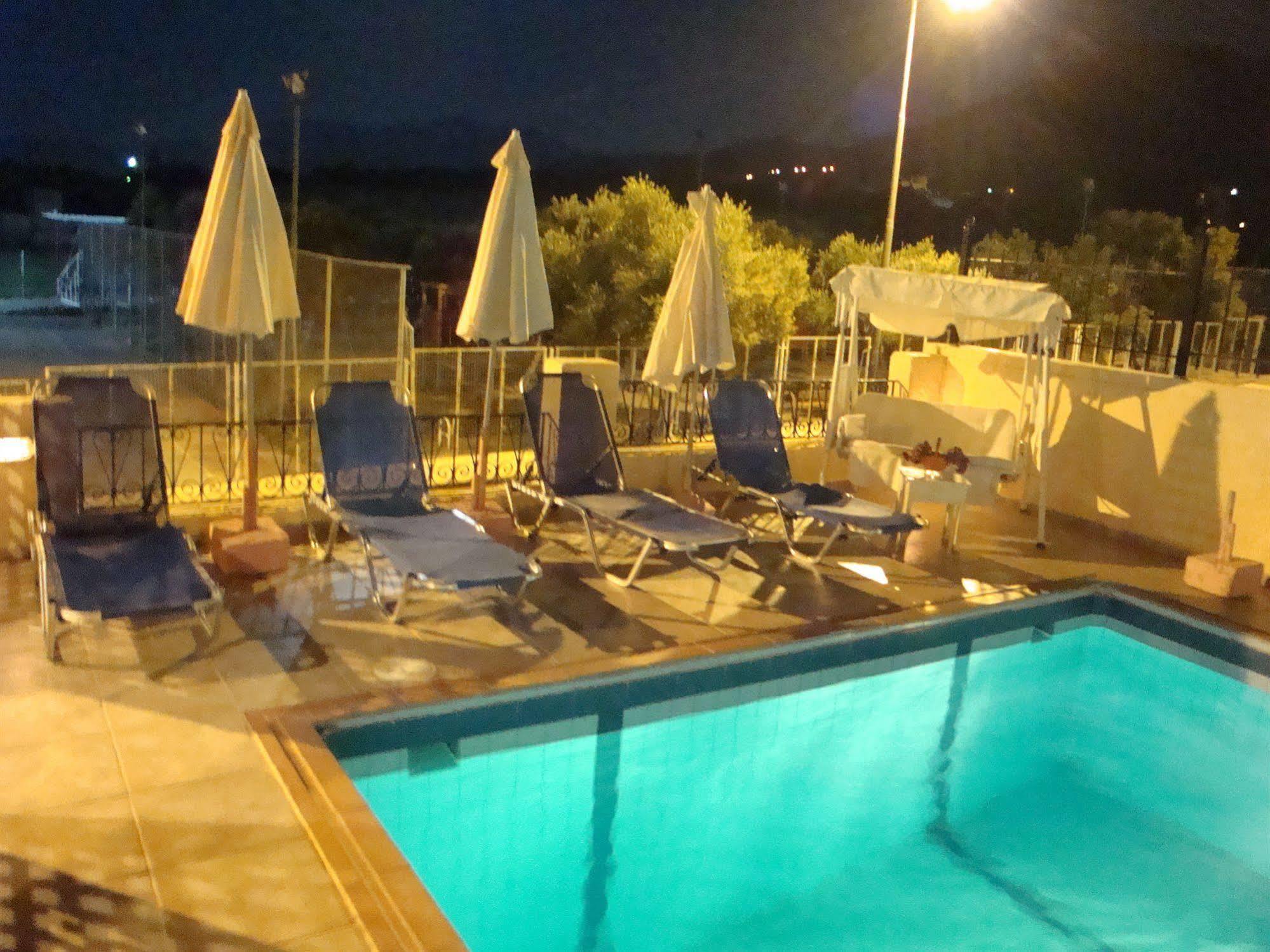 Maria Flora Apartments Creta Exterior foto