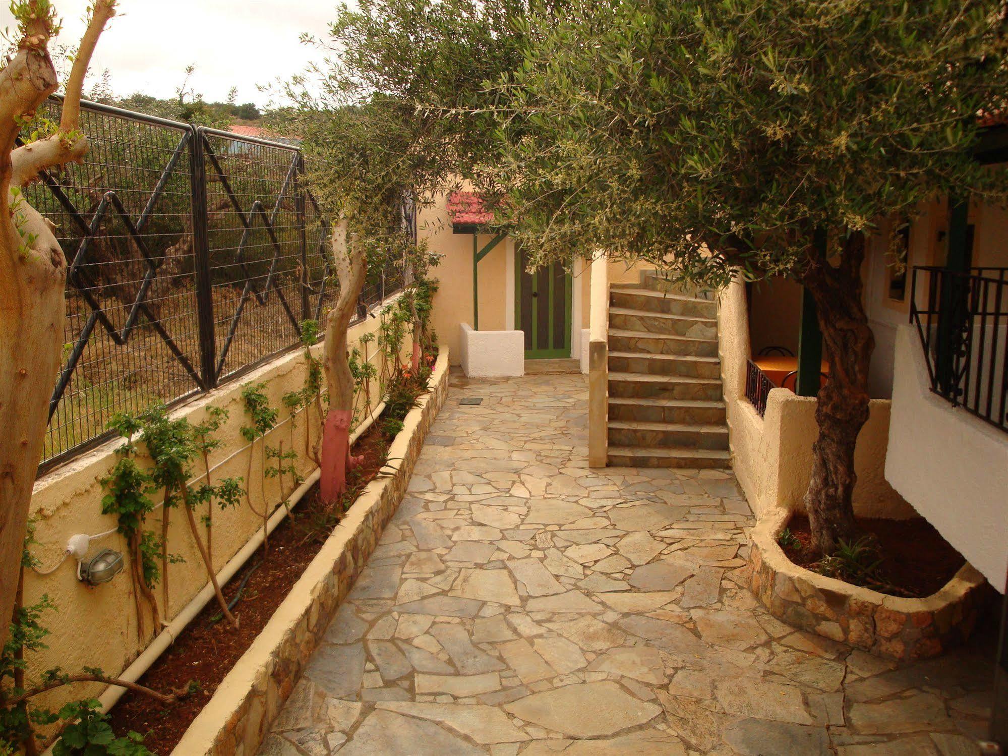 Maria Flora Apartments Creta Exterior foto